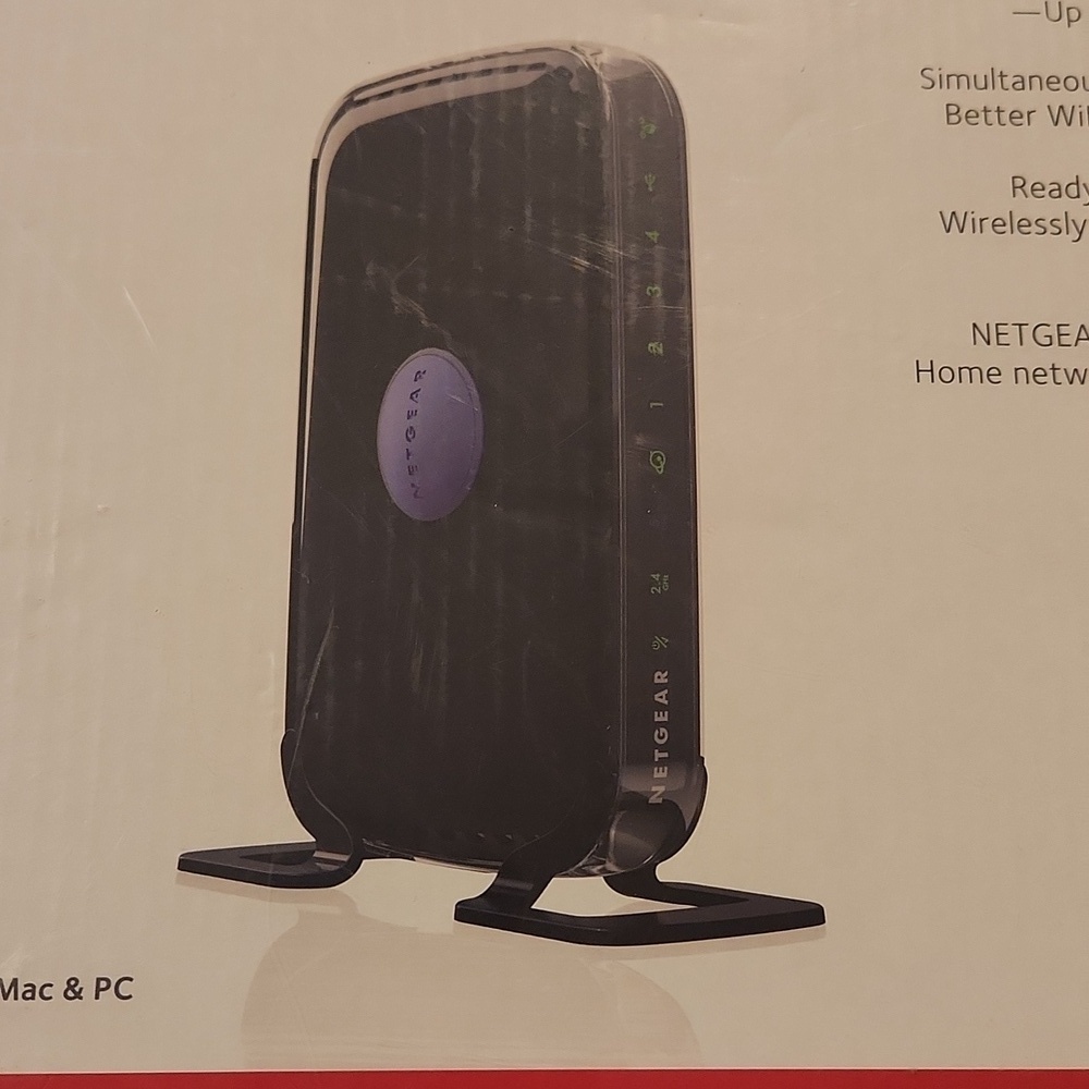Netgear N600 Dual Band Router with Black and Purple Accents - Picture 3 of 5